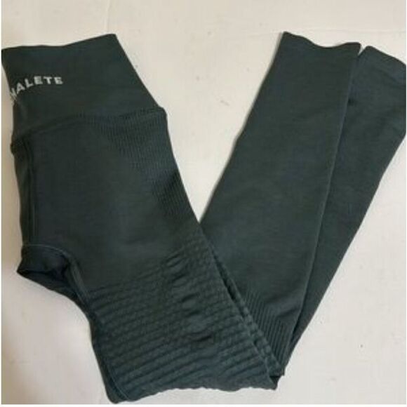 NWOT Alphalete Dark Forest Green Halo Athletic Contour Leggings in Urban Chic XS - Picture 7 of 8